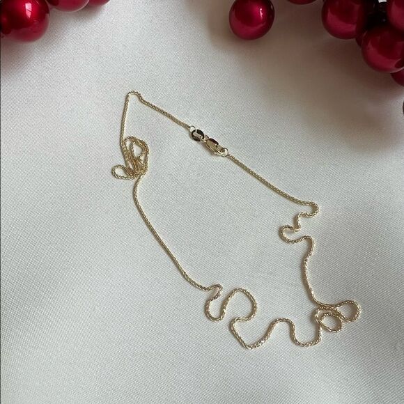 14k solid gold wheat chain Necklace 20” | perfect gift | 14K 1mm 8 Round Whe… - Picture 3 of 12